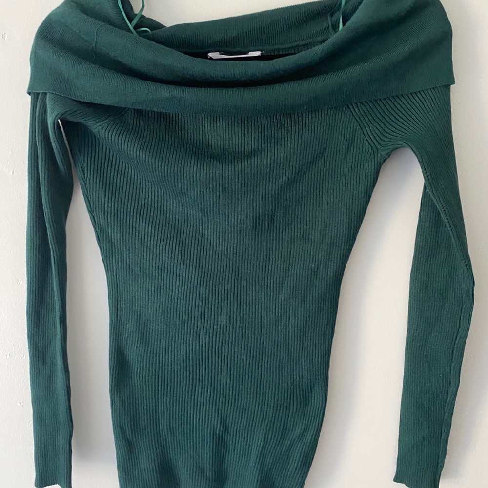 Off-shoulder Emerald Green Sweater